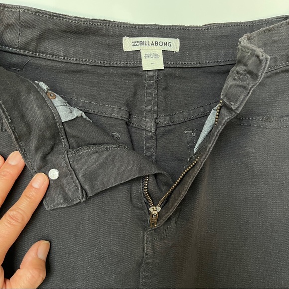 Women’s Billabong Denim Skirt, Black, size 4 (26 waist) - Picture 4 of 8